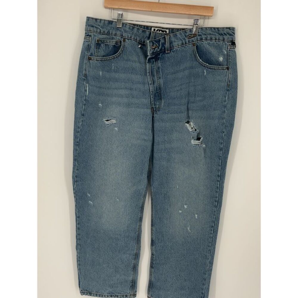 Kahlana Mid-Rise Tapered Leg Jeans